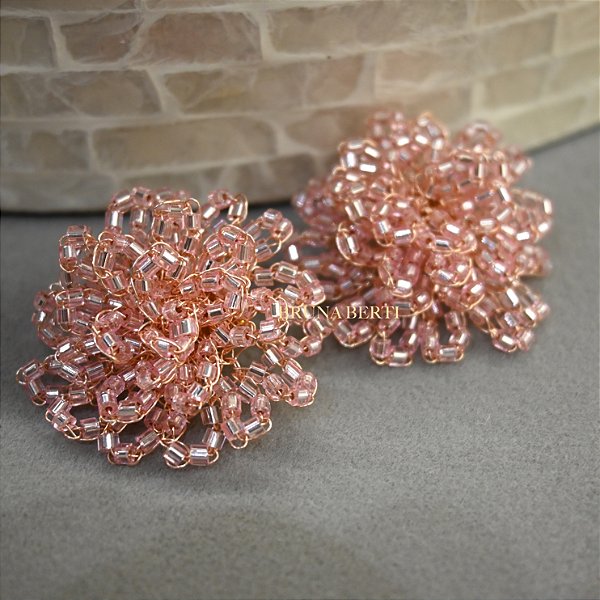 Brinco Frufru grande rosa