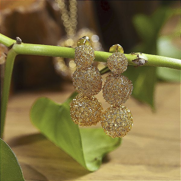 Brinco Esfera Tri Gold