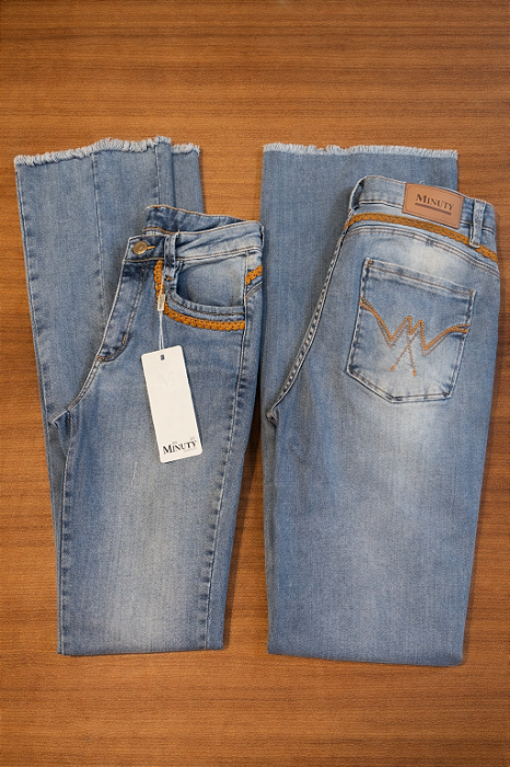 Calça Bordada Flare - Minuty