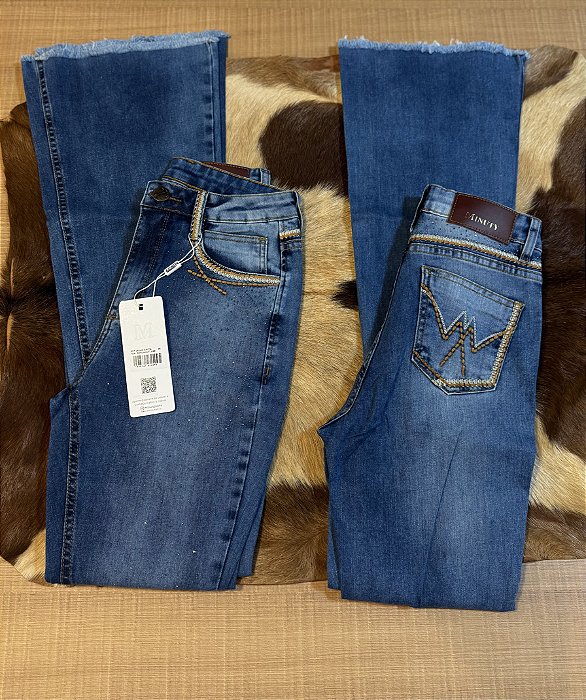 Calça Bordada Flare - Minuty