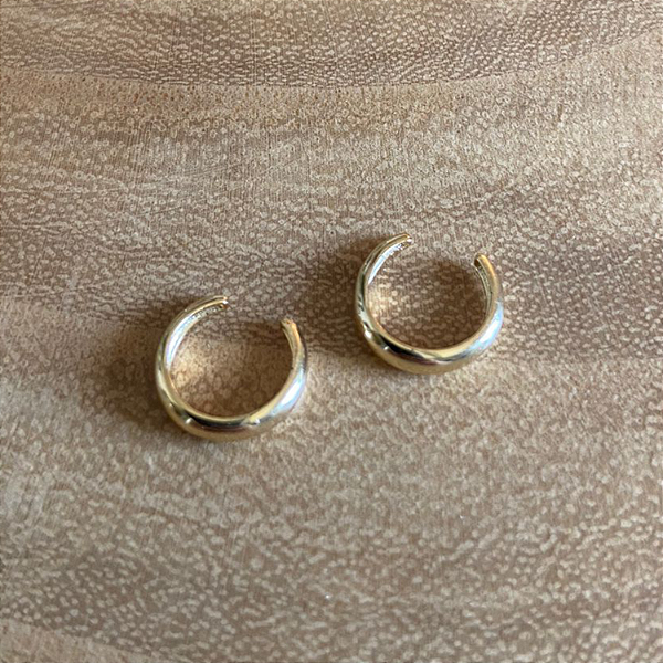 Piercing fake em prata com banho de ouro