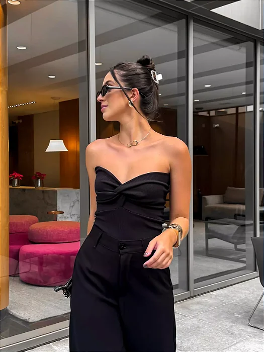 Blusa Isla Preto