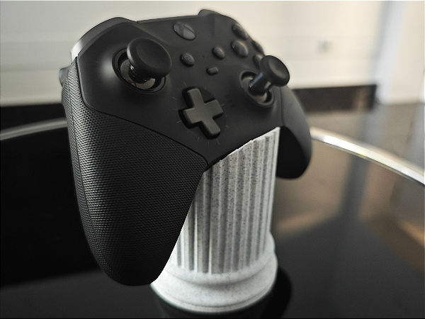 Suporte de Controle Estilo Coluna Grega - Xbox e PS5