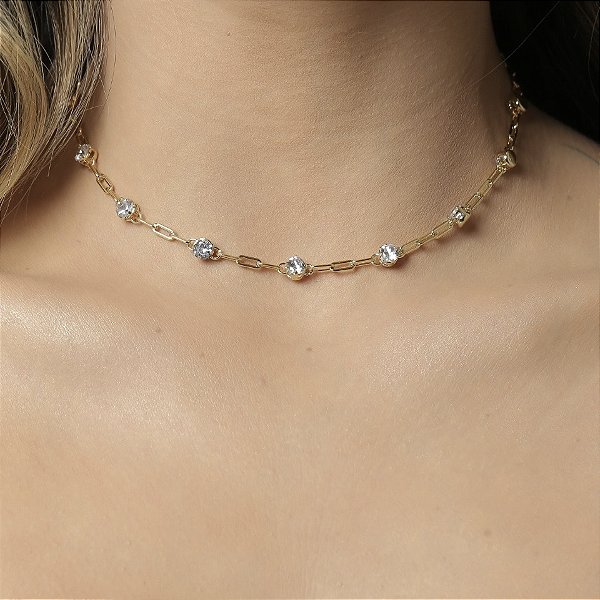 Colar choker corrente com 14 zircônias banhado a ouro 18k