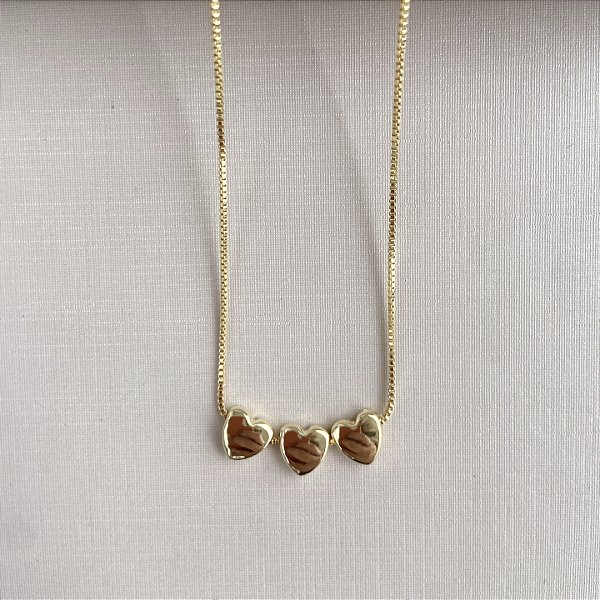 Colar 3 corações banhado a ouro 18k