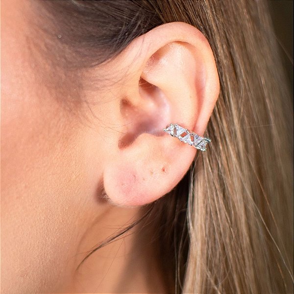 PIERCING TRIANGULO FAKE NO RÓDIO BRANCO