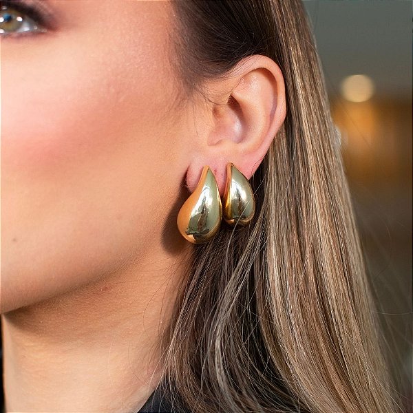 BRINCO GOTA G EM OURO 18 K