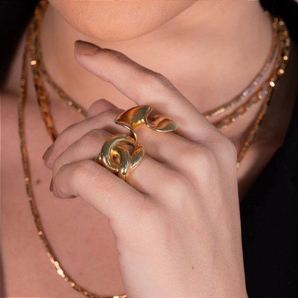 ANEL ENTRELAÇADO EM BANHO DE OURO 18K