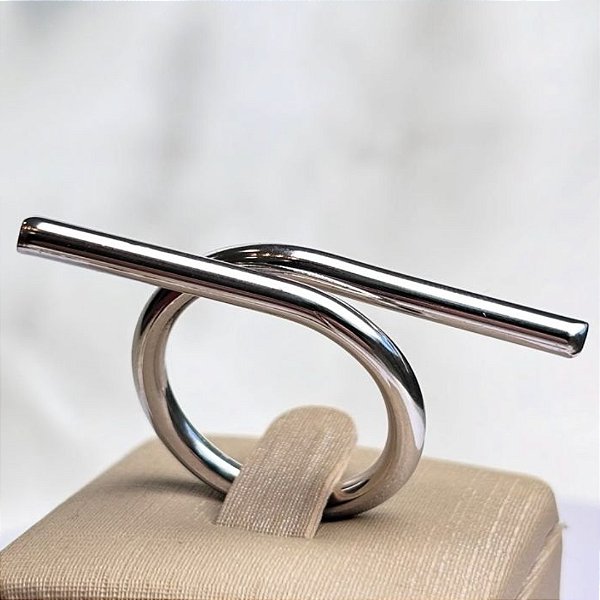 ANEL AMARRADO FIO METAL EM RÓDIO BRANCO