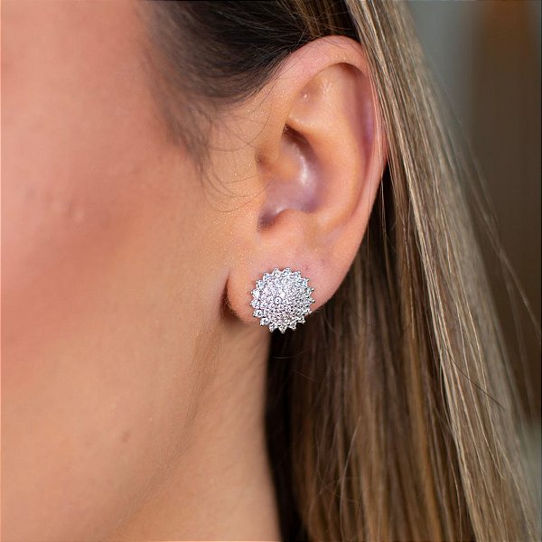 BRINCO CRAVEJADO REDONDO EM BANHO RÓDIO BRANCO