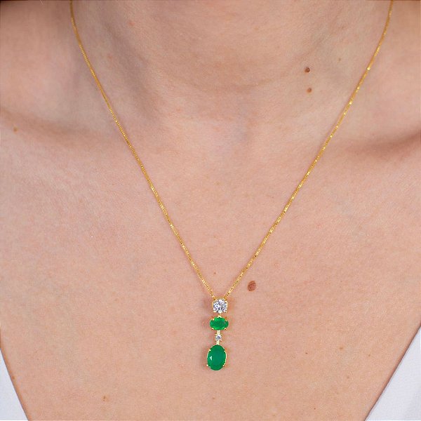 COLAR VERDE JADE COM CRISTAL EM BANHO DE OURO 18K