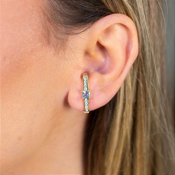 BRINCO EARHOOK COM PEDRA TOPAZIO CRAVEJADO