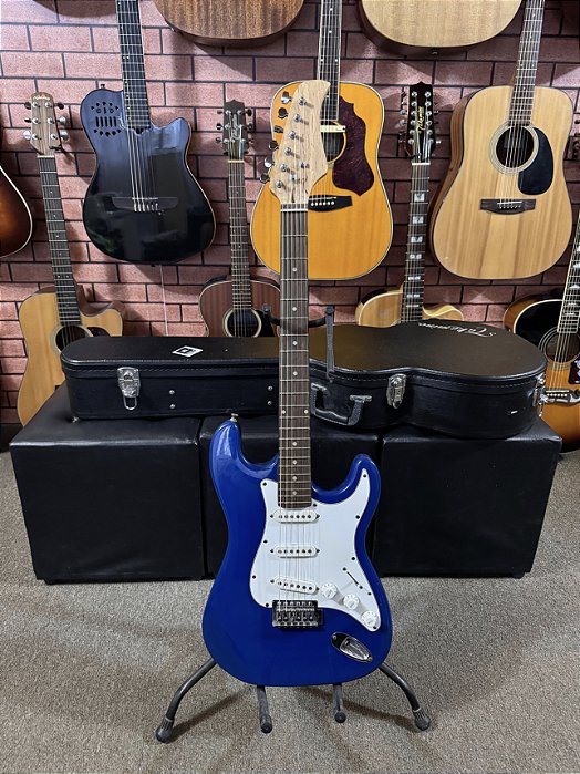 Guitarra WALDMAN 3 Single-Coils Hi-Gain, Braço em Maple, STREET Series Mod. ST-111