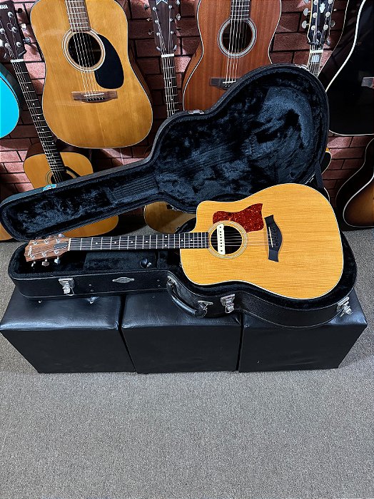 Violão Taylor 210ce regulado cordas elixir com hardcase (sem LrBaggs m1 ativo)
