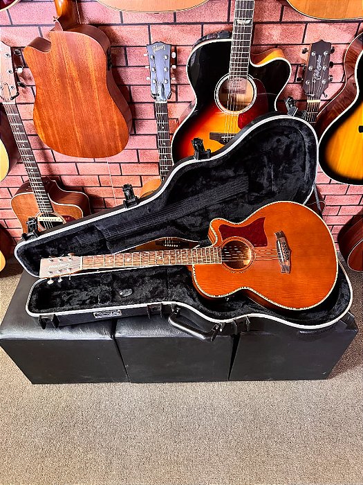 Violão Tanglewood Tw45 Mini jumbo tampo cedro sólido elétrico
