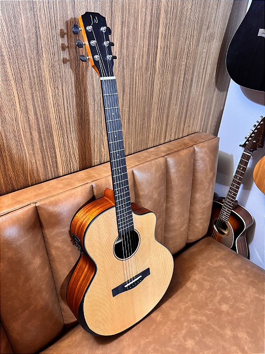 Violão James Neligan -Stagg- Glencairn elétrico