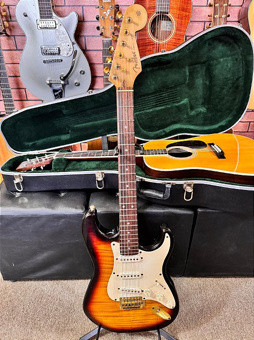 Guitarra Rp de Fender strato sss regulada cordas novas