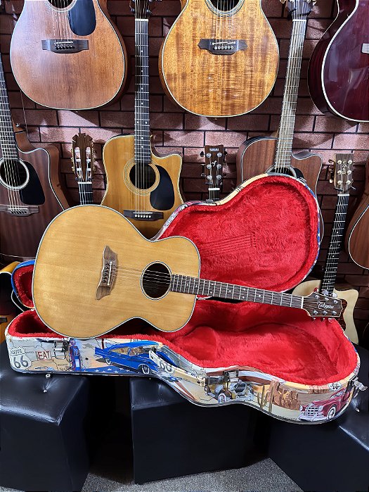 Violão Takamine Japonês PT07E jumbo valvulado regulado elixir