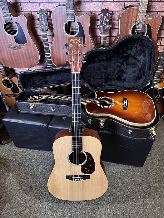 Violão Martin Custom X Series folk tampo sólido elétrico fishman elixir 012