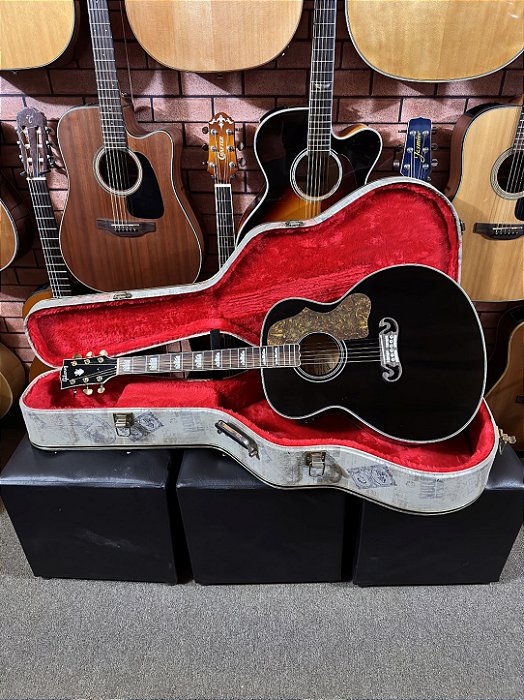 Violão Gibson sj200 (China) jumbo tampo sólido pré fishman tarraxas grover