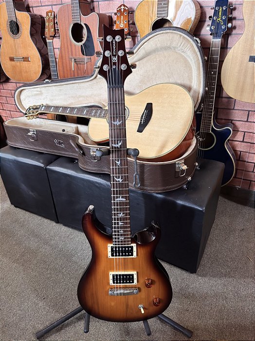 Guitarra Prs Standard SE ponte fixa regulada