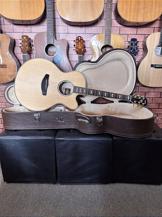 Violão Yamaha Compass CPX1000 jumbo elétrico regulado