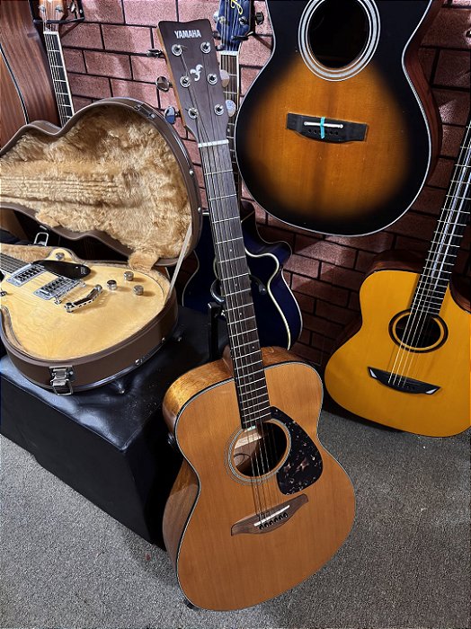 Violão Yamaha Fs800 concert tampo sólido elétrico com efeitos