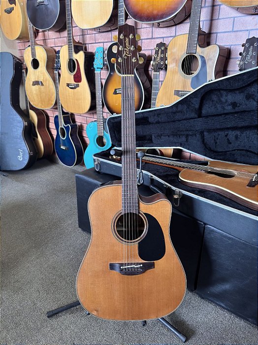 Violão Takamine Japonês P3DC folk elétrico cedro ct4bii