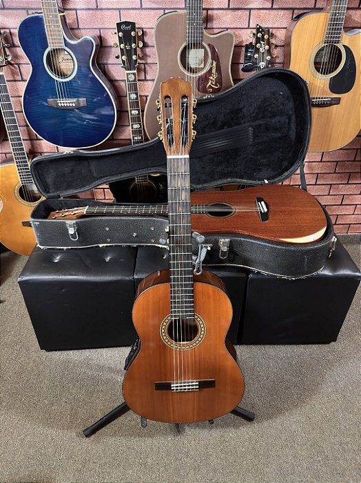 Violão Takamine G116 nylon elétrico