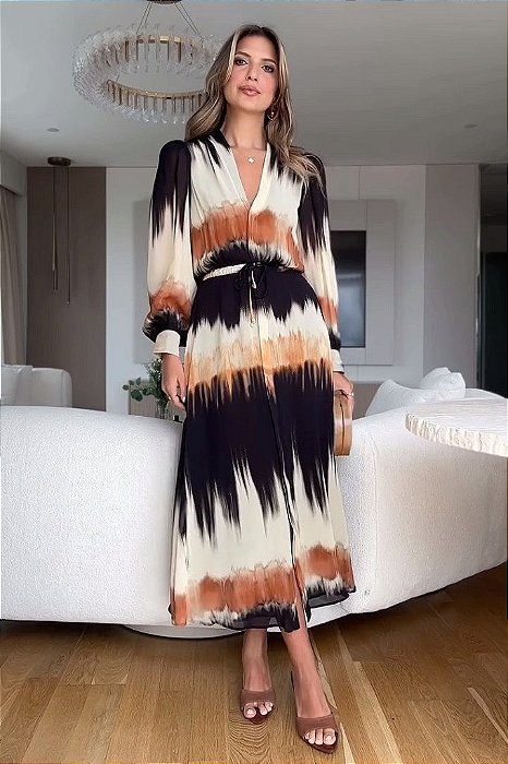 Vestido Versalhes Midi com Manga Longa