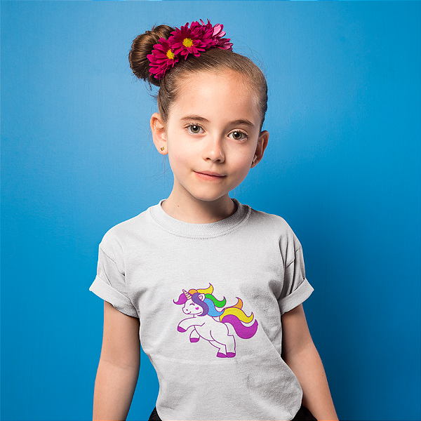 Camiseta Infantil Menina Branca de Algodão com Estampa Unicórnio