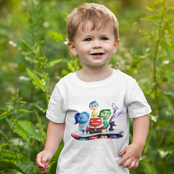 Camiseta Infantil Menino Branca de Algodão com Estampa Divertidamente