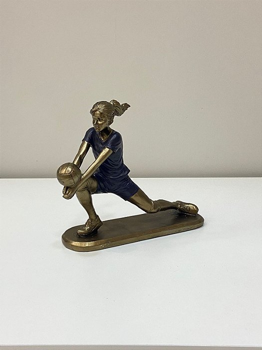 Escultura jogadora de vôlei