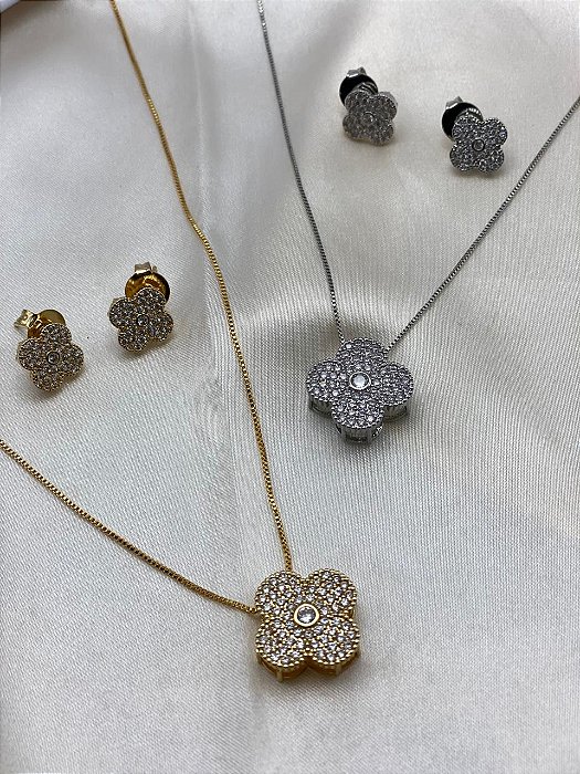 Conjunto colar e brinco trevo cravejado