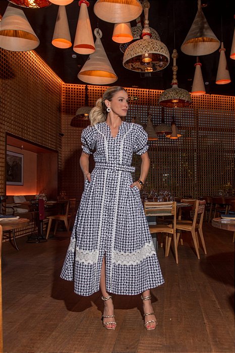 VESTIDO BORDADO XADREZ