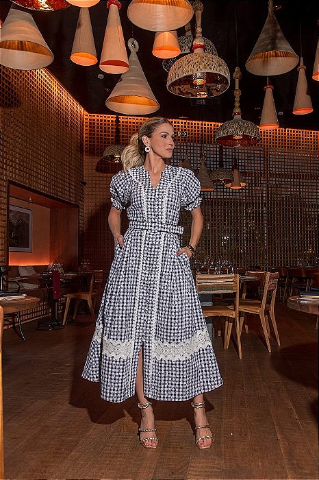 VESTIDO BORDADO XADREZ