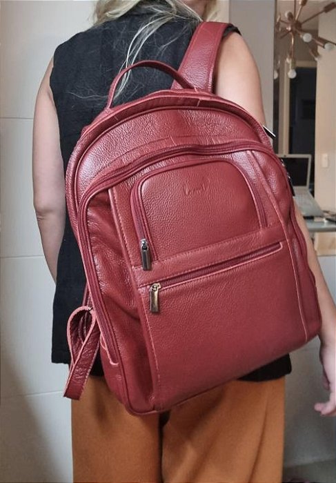 Mochila Lu Office em couro legitimo.