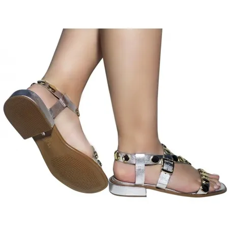 Sandália metalizada boho