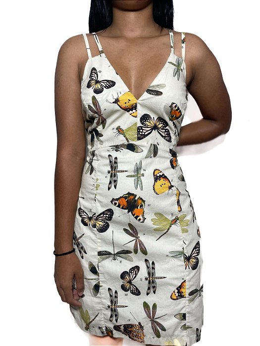 Vestido Meia Loka Alça Dupla com Estampa de Borboletas e Libélulas