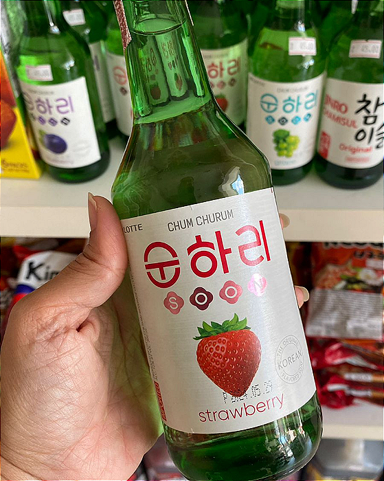 BEBIDA SOJU CHUM CHURUM - SABOR MORANGO - GARRAFA 360ML