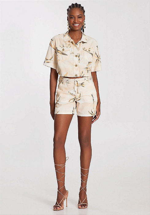 Camisa Sarja Cropped com Manga Curta e Bolso