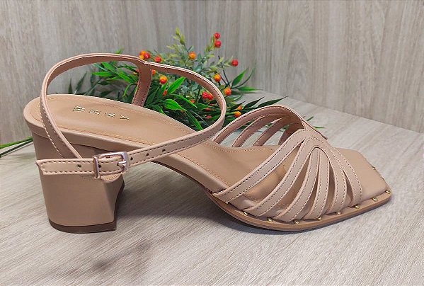 Sandália Vira Cravo Napa Amêndoa