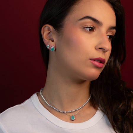 Brinco Oval Cravejado Turmalina Paraiba - Clássicos Laura Mehl