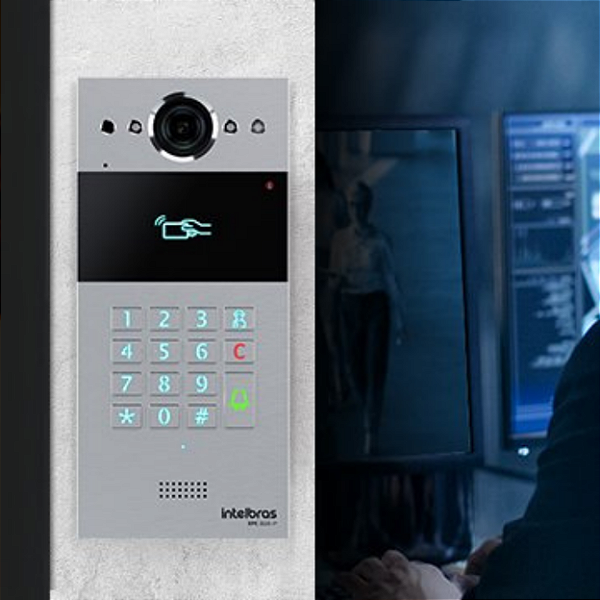 Videoporteiro eletrônico IP de 15 teclas XPE 3115 IP Intelbras