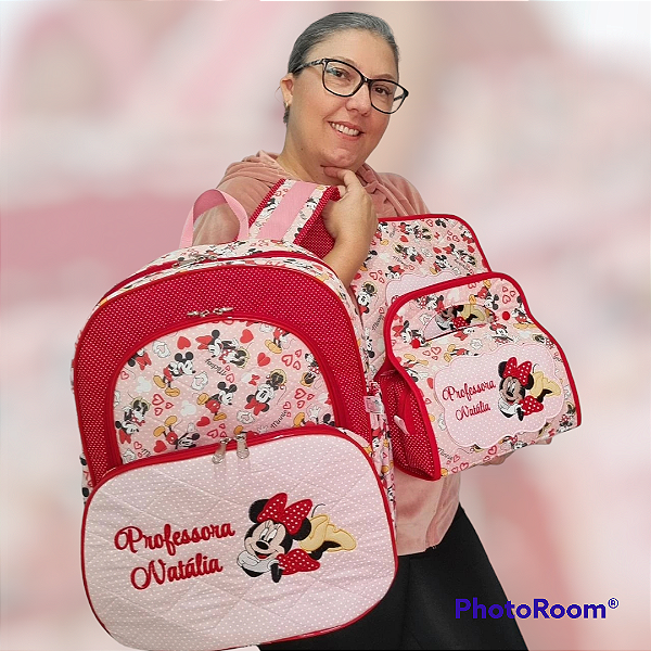 Mochila com divisões, capa para caderno e nécessaire alça dupla