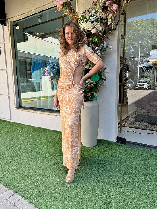 VESTIDO LONGO COM CUT OUT