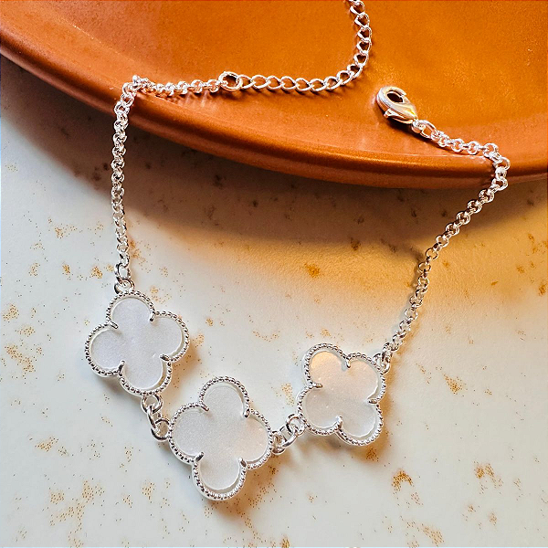 Pulseira 3 Trevos Madreperola