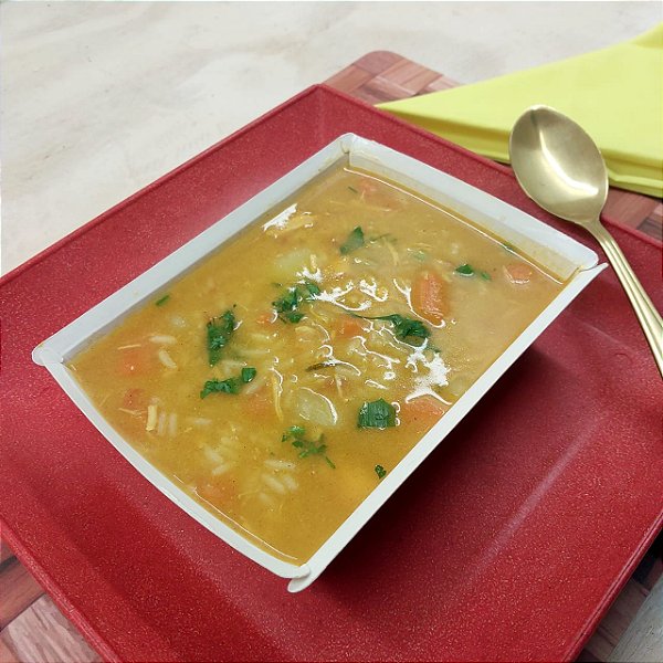 Sopa de legumes com frango