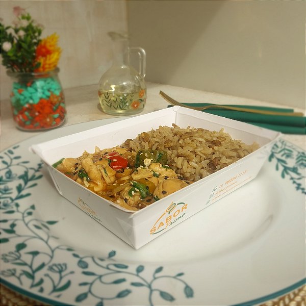 Frango Xadrez + Arroz integral com lentilha