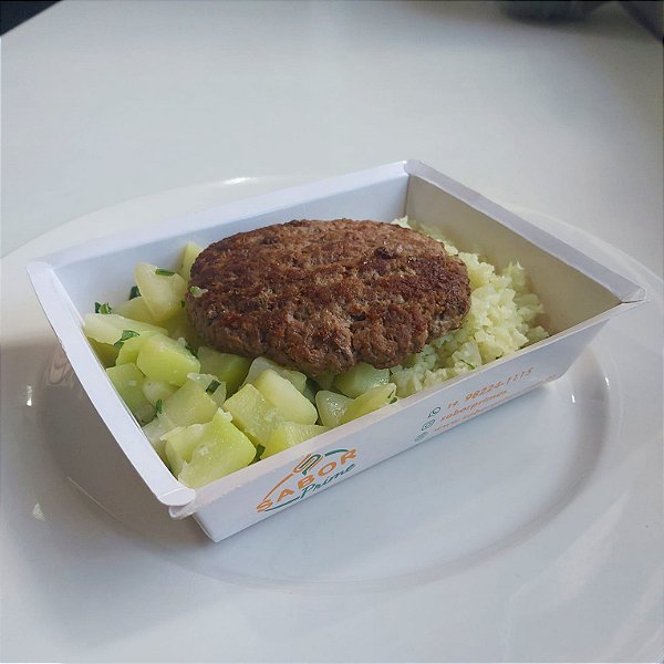 Hambúrguer artesanal + Chuchu + Arroz de couve flor